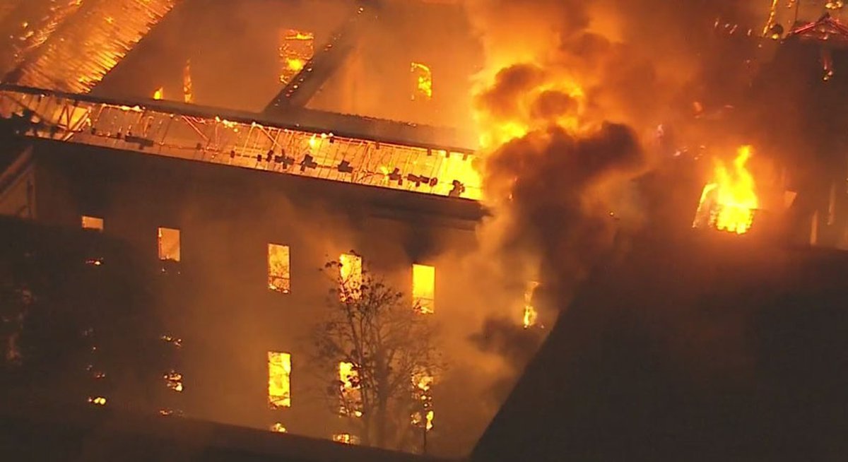 Un incendie détruit le Musée national de Rio de Janeiro