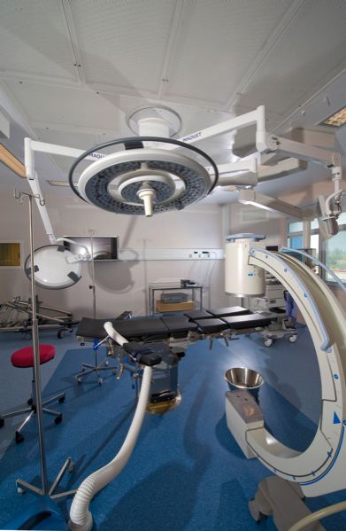 Un nouveau plafond pour salles d’opération