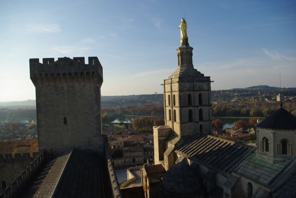 Le coeur historique d’Avignon mis en lumière