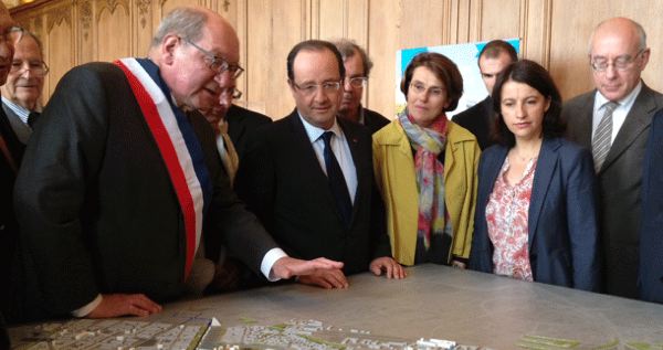 Cession du foncier public : François Hollande signe le premier protocole à Caen