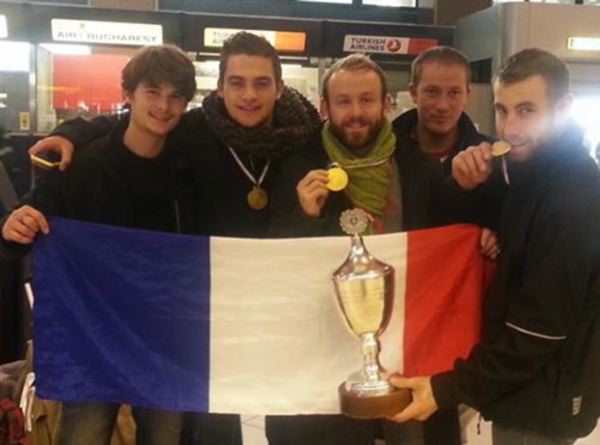 Médaille d’or pour les Français aux championnats du monde des jeunes couvreurs