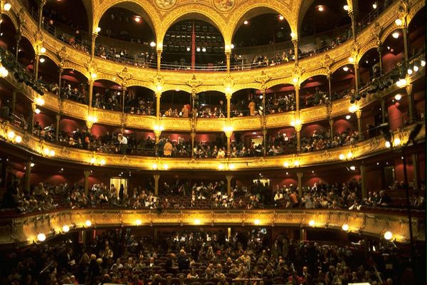Paris va investir 52 millions d’euros pour la rénovation de ses deux grands théâtres