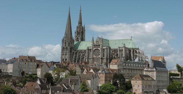 L’implantation de 8 éoliennes dans le paysage de la Cathédrale de Chartres fait grincer la préfecture et la Fédération Environnement Durable