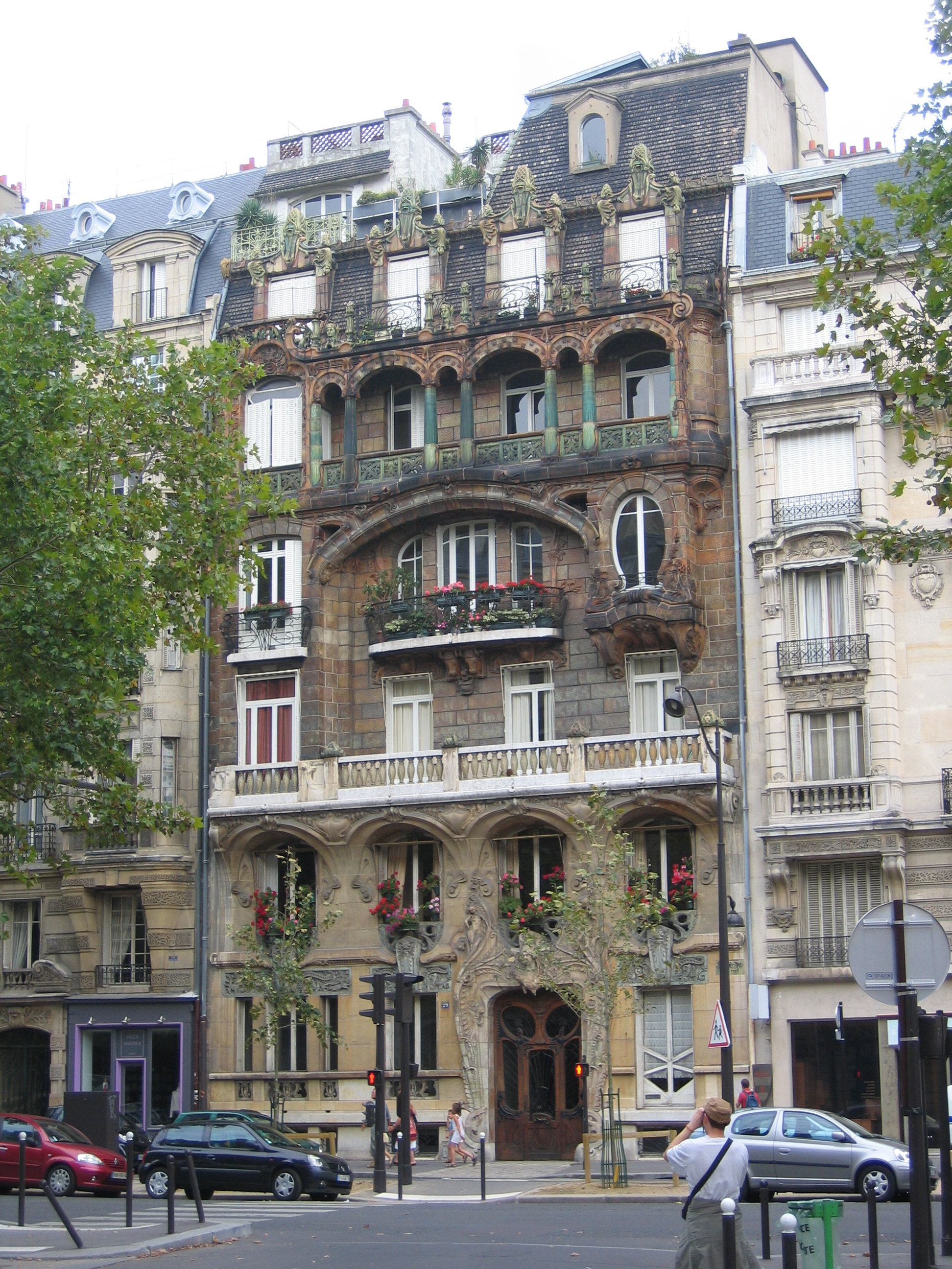 Le Conseil de Paris envisage le rétablissement du concours de façades de la ville de Paris