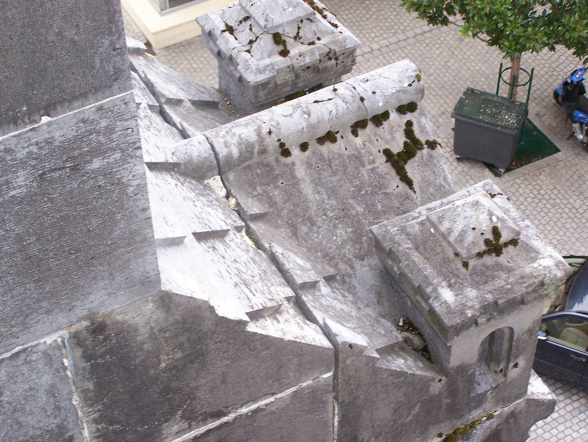 Nombreux désordres dans l’église paroissiale de Lourdes