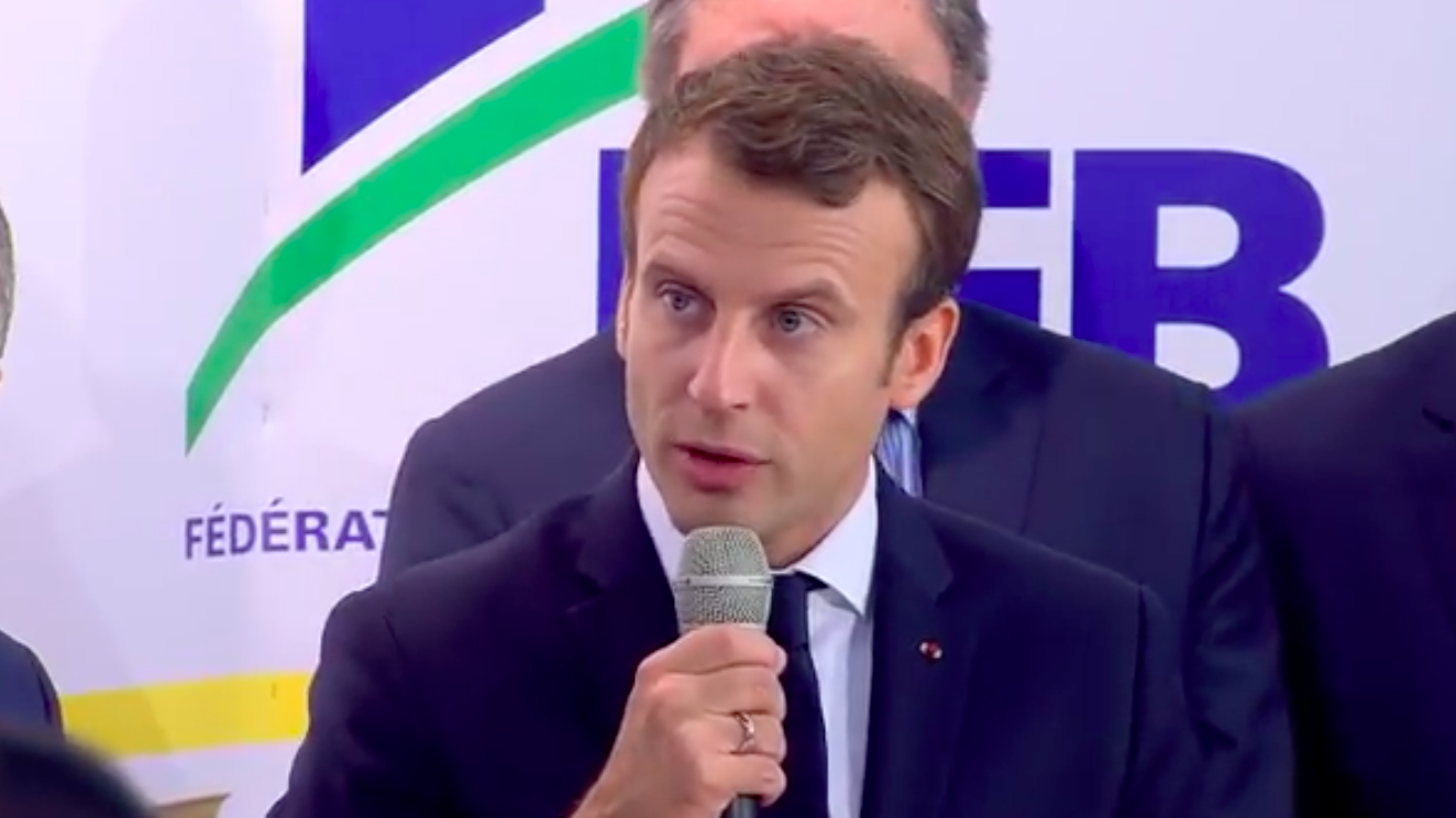 Emmanuel Macron annonce plus de souplesse dans les mesures qui concernent le bâtiment