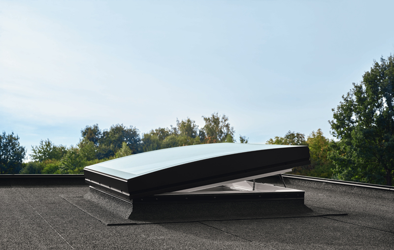 Fenêtre courbe pour toit plat – CurveTech / Velux