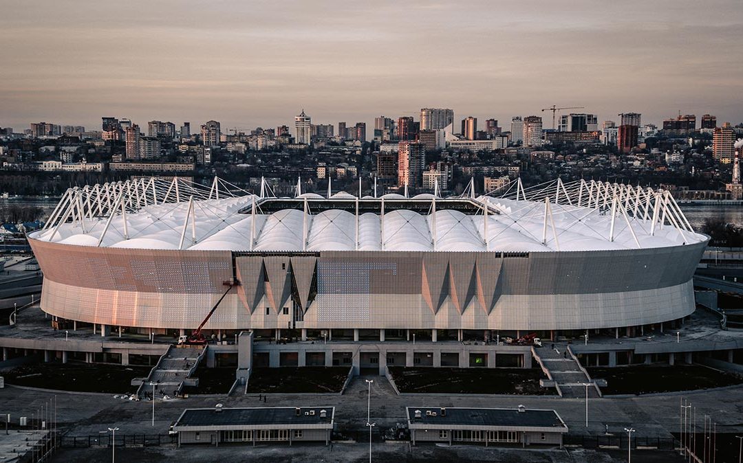 Le groupe Serge Ferrari habille la toiture ondulée d’un stade de la Coupe du Monde de football en Russie
