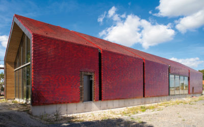 La tuile terre cuite s’invite dans les projets d’architecture contemporaine
