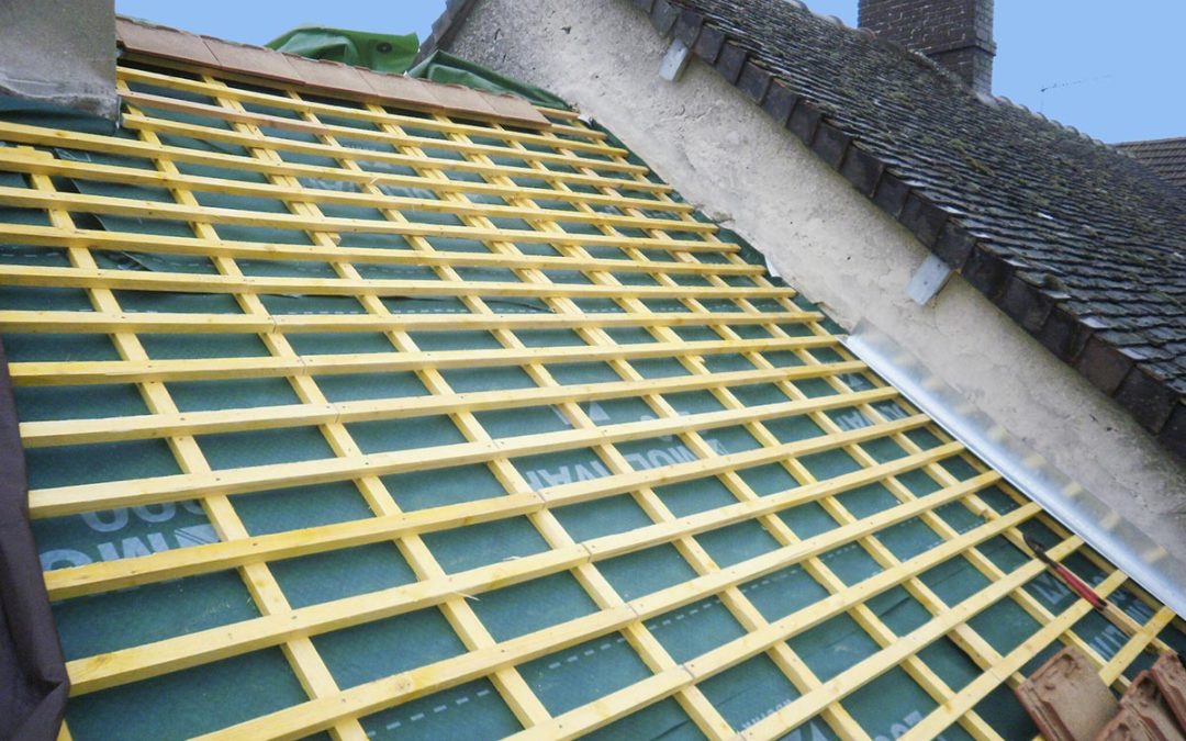 Rénovation de couverture avec un écran de sous-toiture pour répondre aux exigences du DTU 40.29
