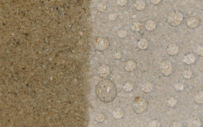 Protecteur hydrofuge pour les surfaces poreuses en brique, béton ou pierre