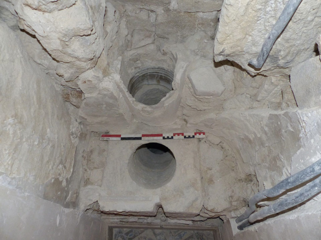 L’escalier en vis du château de Grignan est en fait un « cabinet d’aisance »