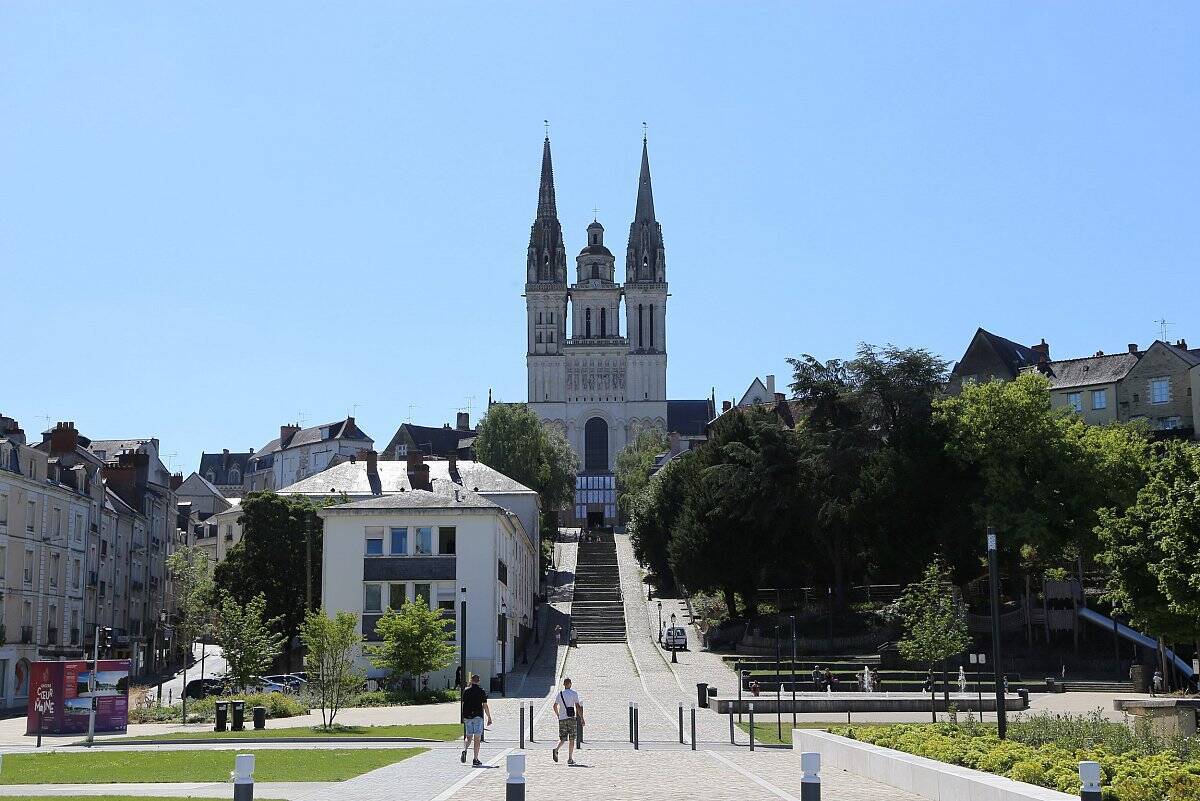 Concours international d’architecture pour un portail de la cathédrale d’Angers