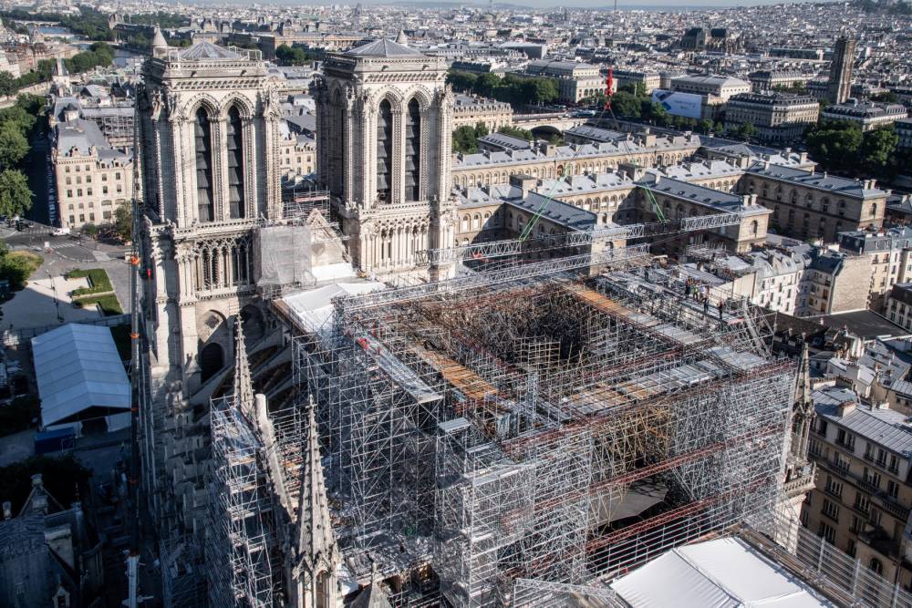 Notre-Dame de Paris : les travaux de reconstruction pourraient commencer en janvier 2021