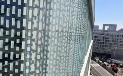 Améliorer les conditions de travail avec les brise-soleils