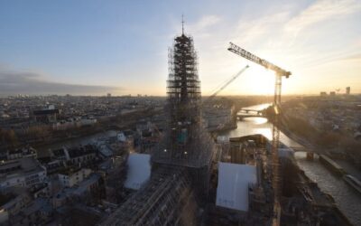Notre-Dame de Paris : la ministre de la Culture est venue constater le bon avancement des travaux