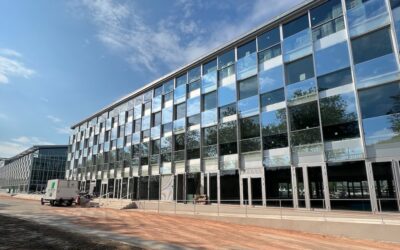 RIOU Glass crée une cellule dédiée à la façade