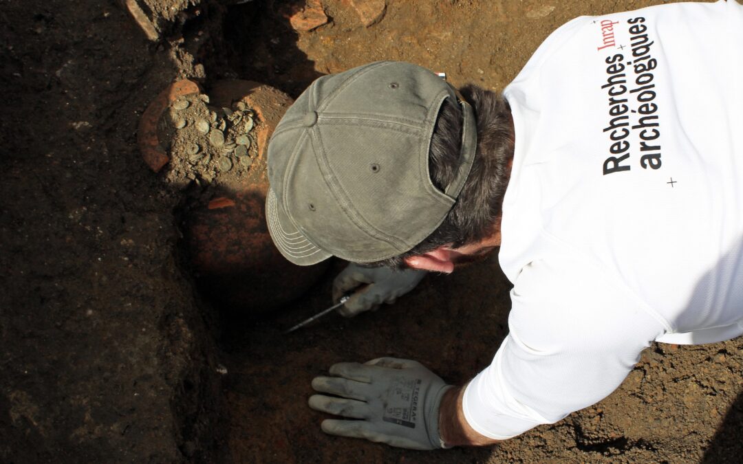 Découverte de trois dépôts monétaires à Senon (Meuse)