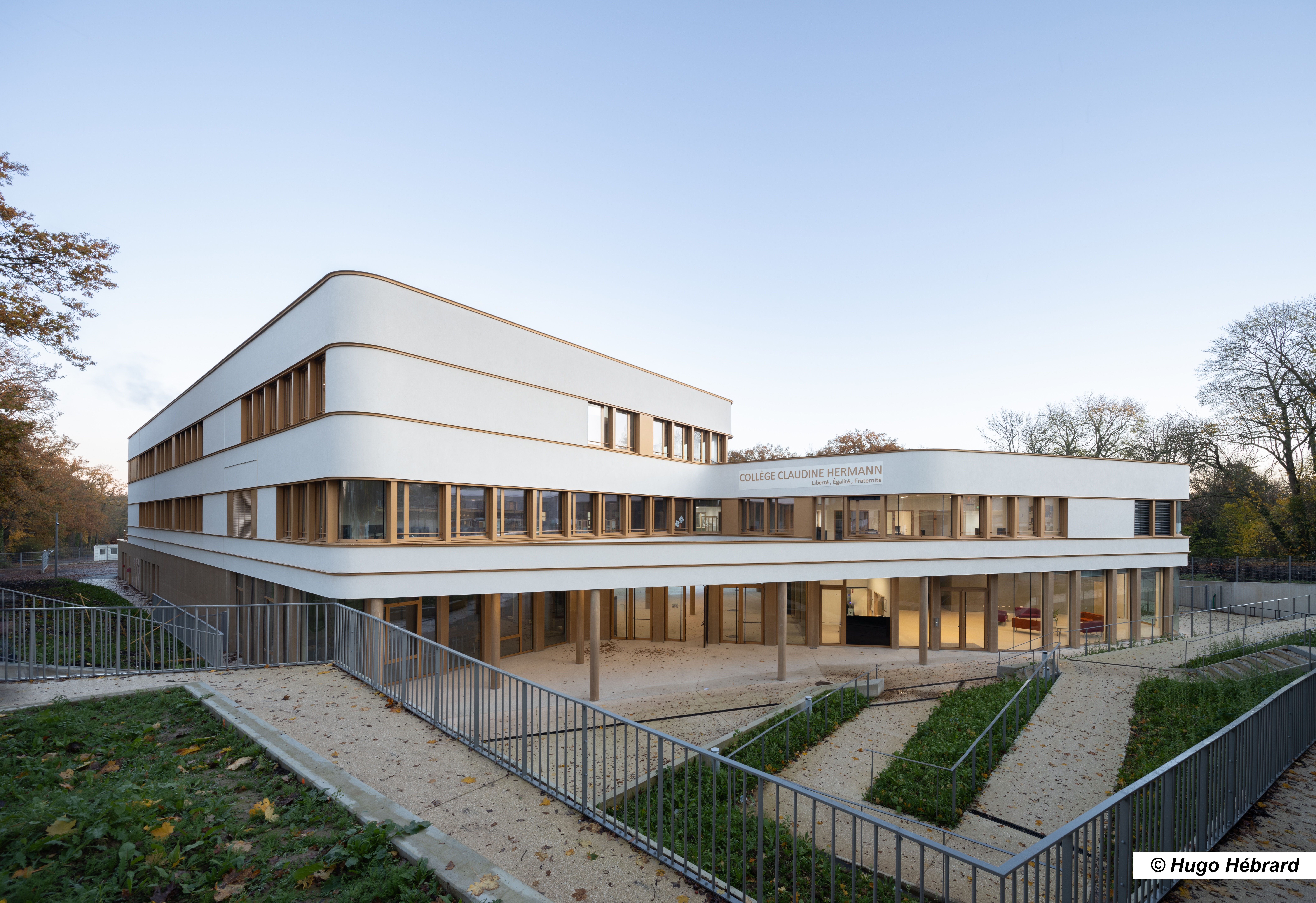 Un collège tout en rondeur