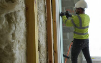 Bouygues Bâtiment France et Siniat développent une cloison séparative à ossature bois